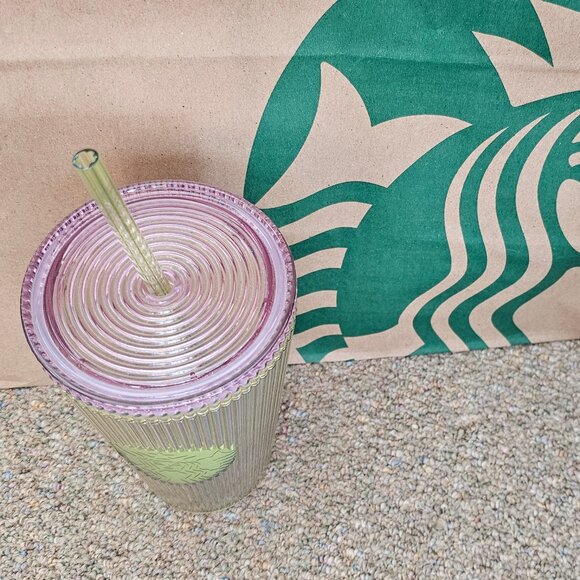 New 2023 STARBUCKS Summer Pleated Neon Green Tumbler W/Lid W/Straw 16oz - Picture 3 of 3